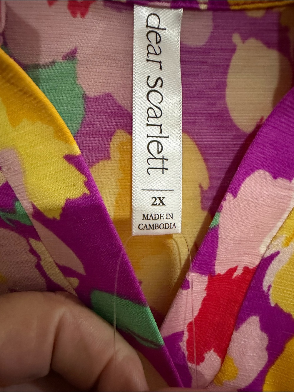 Dear Scarlett Floral Tunic Blouse - Picture 4 of 5